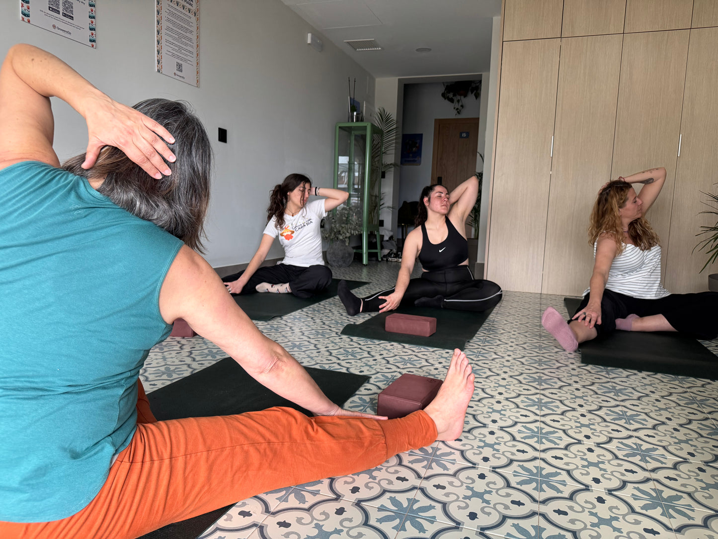 Yin Yoga | Meridianos de verano tardío
