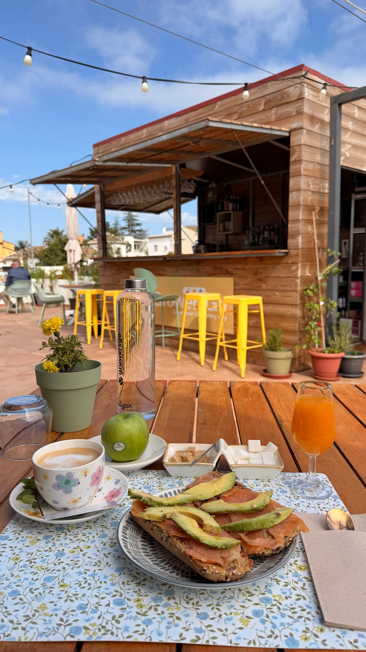 Yoga con tu mascota + Desayuno saludable